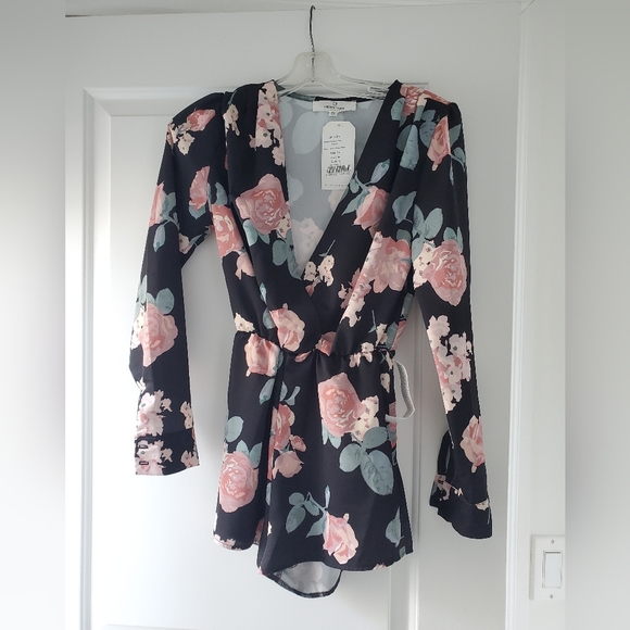 Floral romper - Picture 1 of 2